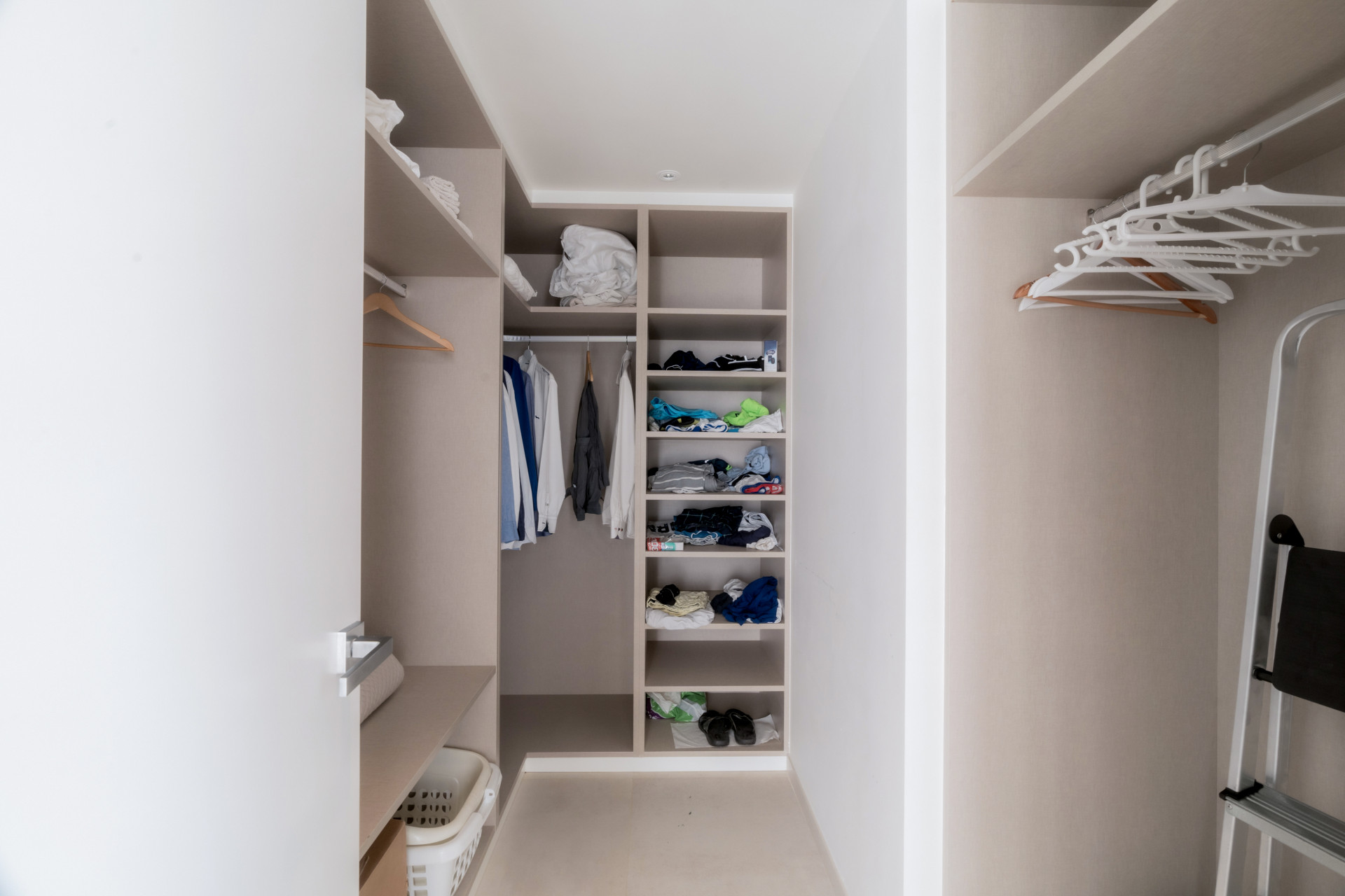 IMPRESIONANTE APARTAMENTO EN MARBELLA