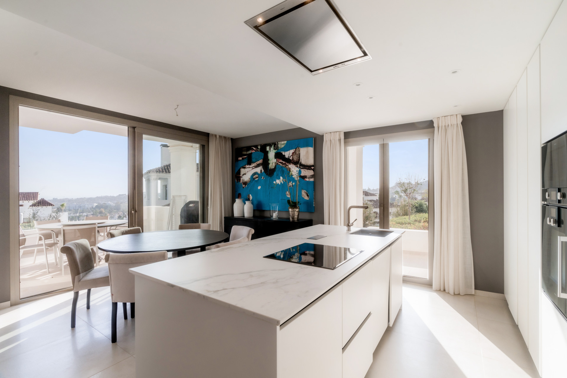 IMPRESIONANTE APARTAMENTO EN MARBELLA