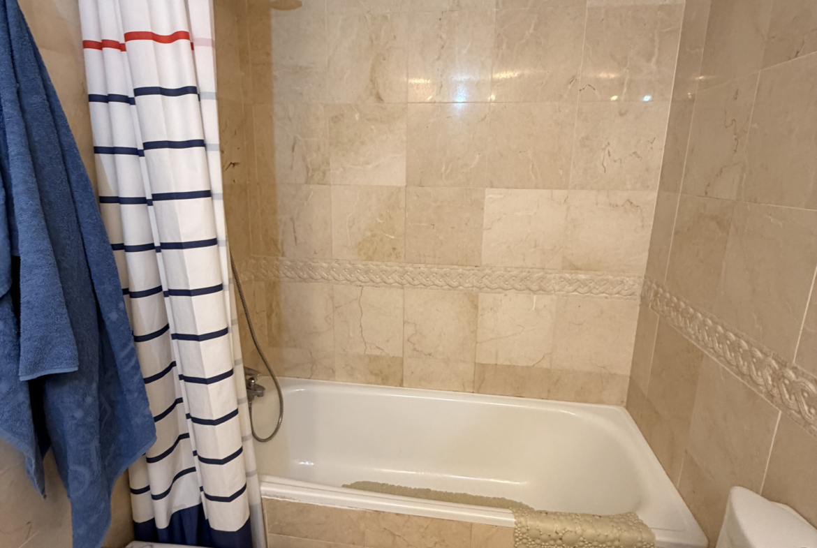 Property 1042-00011P