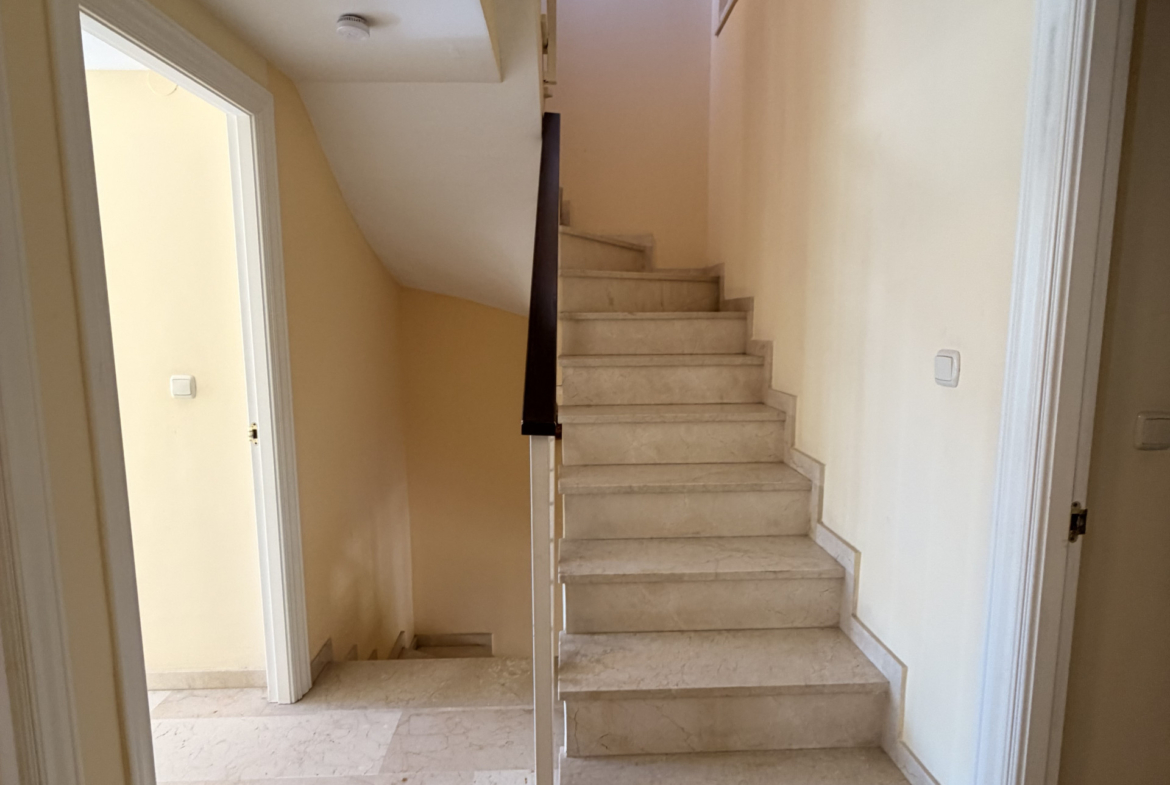 Property 1042-00011P