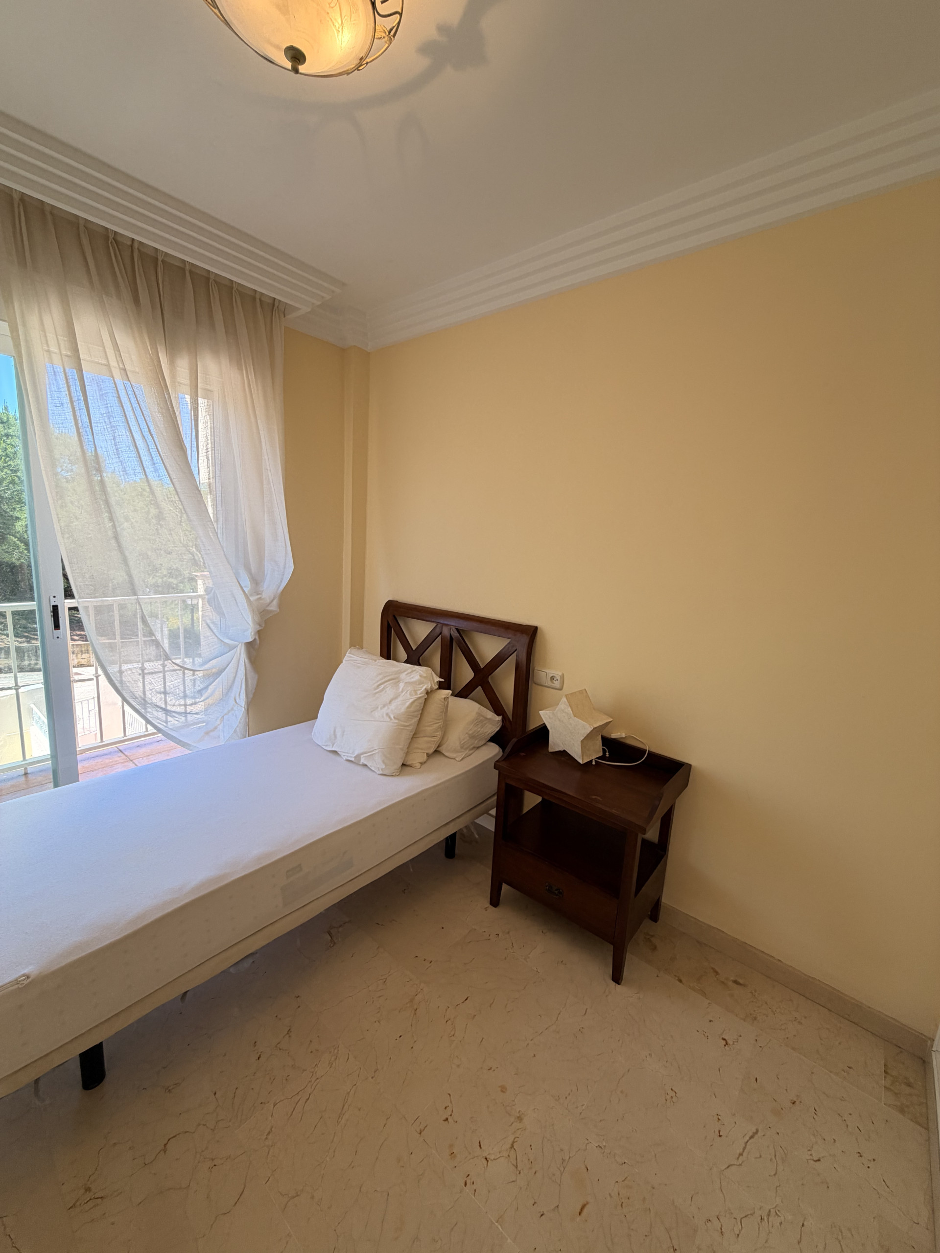Property 1042-00011P