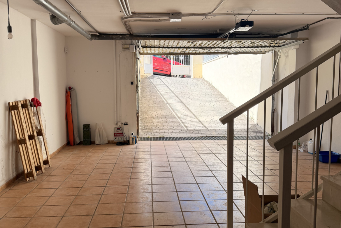 Property 1042-00011P