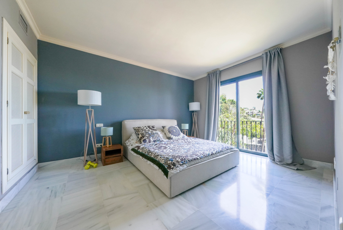 Property 1042-00018P