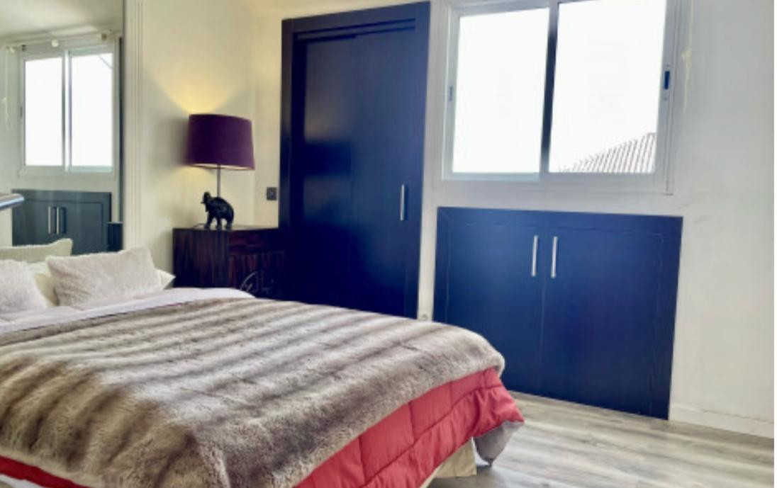 Elegante Ático Loft-Style en Las Lomas del Marbella Club