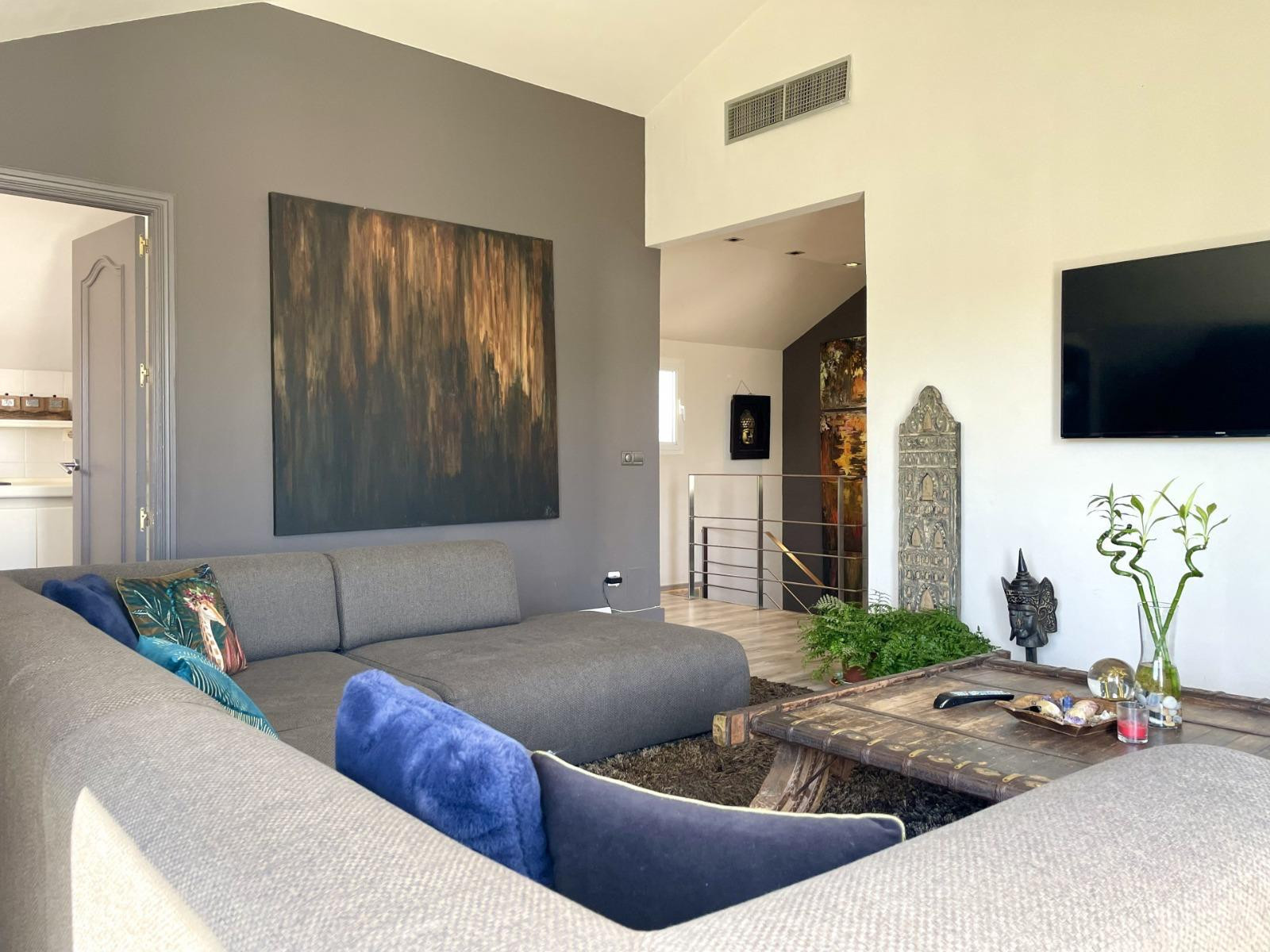 Elegante Ático Loft-Style en Las Lomas del Marbella Club