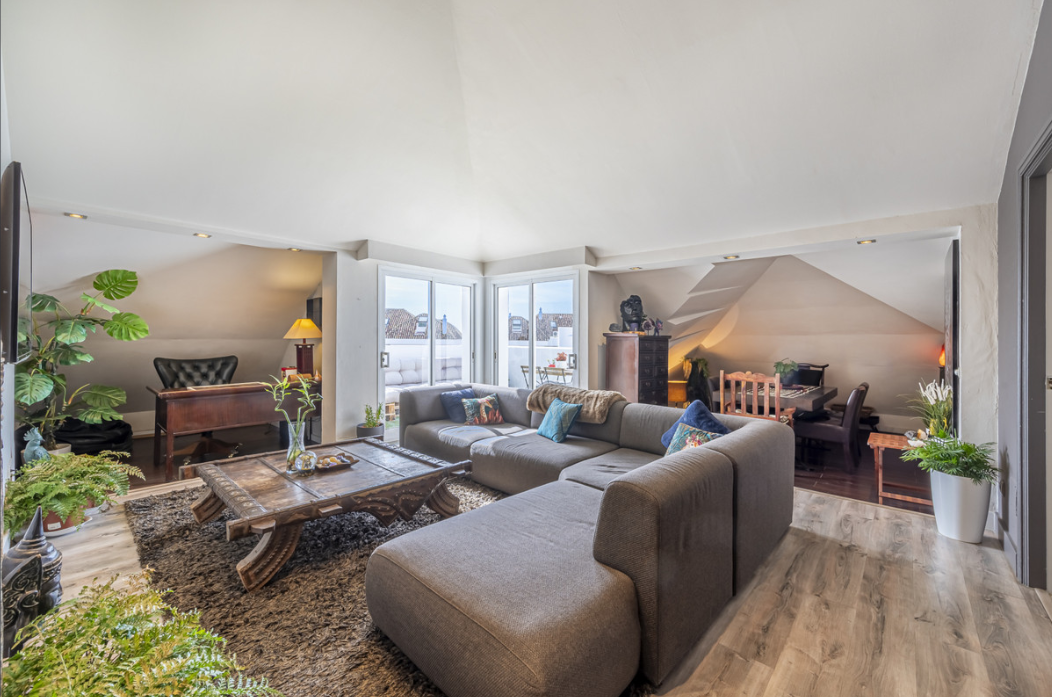 Stijlvolle Loft-Style Penthouse in Las Lomas del Marbella Club, op Marbella Golden Mile