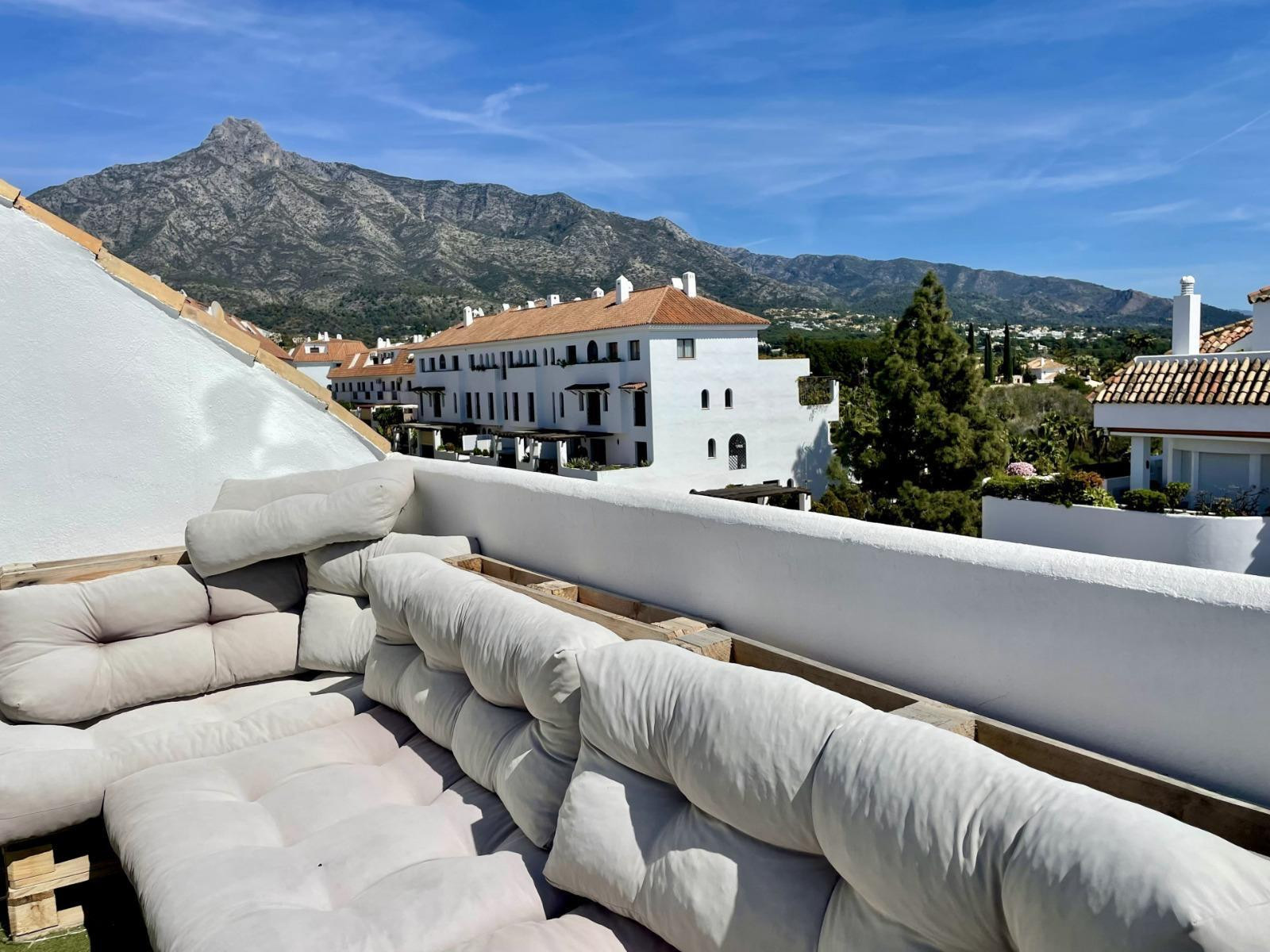 Stijlvolle Loft-Style Penthouse in Las Lomas del Marbella Club, op Marbella Golden Mile