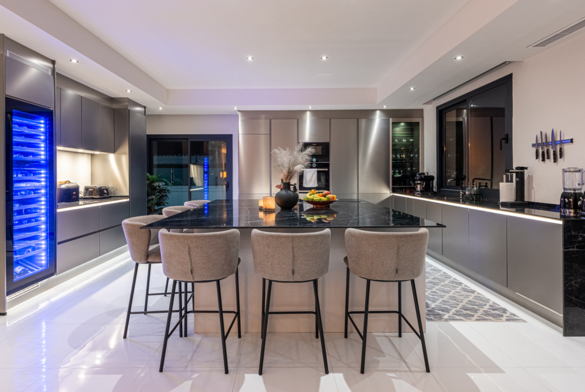 Exclusive Golf Lifestyle Villa with Panoramic Views in La Cala Golf