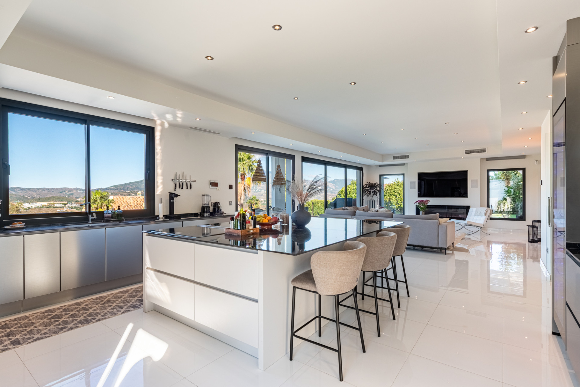 Exclusive Golf Lifestyle Villa with Panoramic Views in La Cala Golf