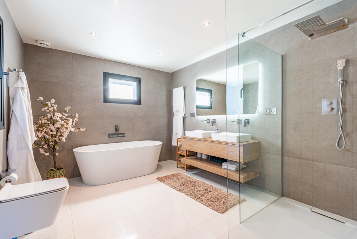Exclusieve villa met golflevensstijl en panoramisch uitzicht in La Cala Golf
