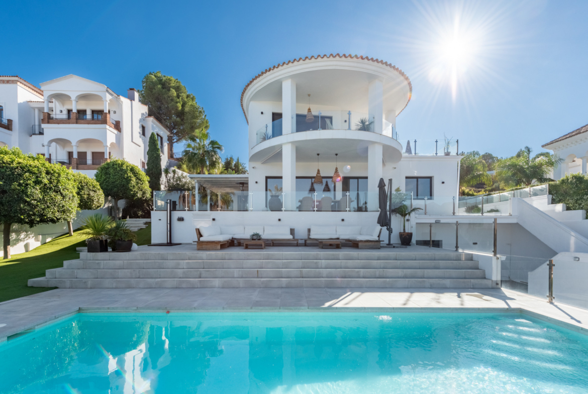 Exclusieve villa met golflevensstijl en panoramisch uitzicht in La Cala Golf