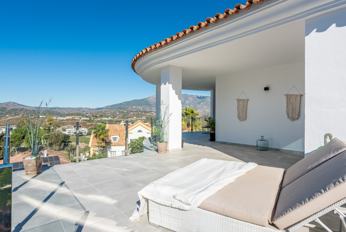 Exclusieve villa met golflevensstijl en panoramisch uitzicht in La Cala Golf