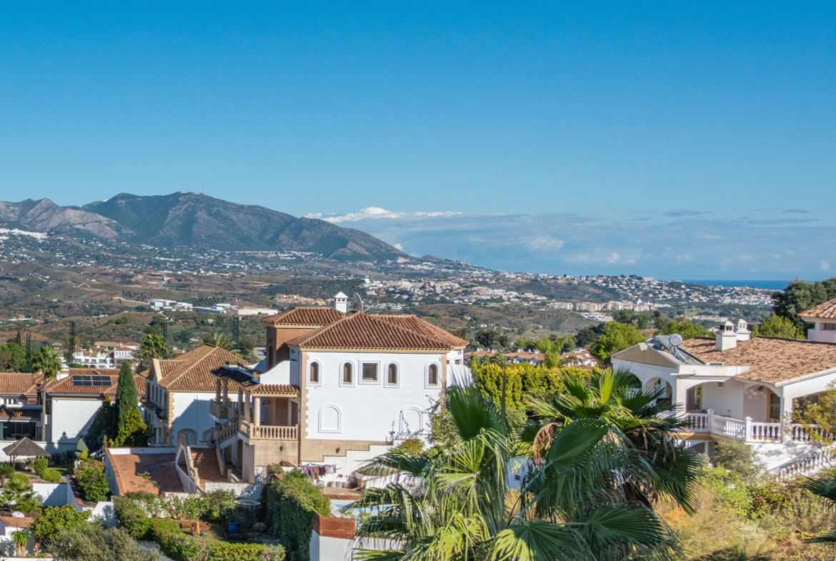 Exclusieve villa met golflevensstijl en panoramisch uitzicht in La Cala Golf