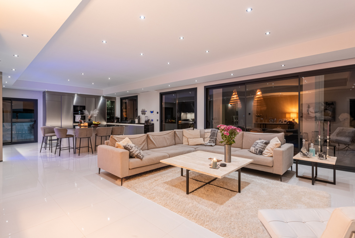 Exclusive Golf Lifestyle Villa with Panoramic Views in La Cala Golf
