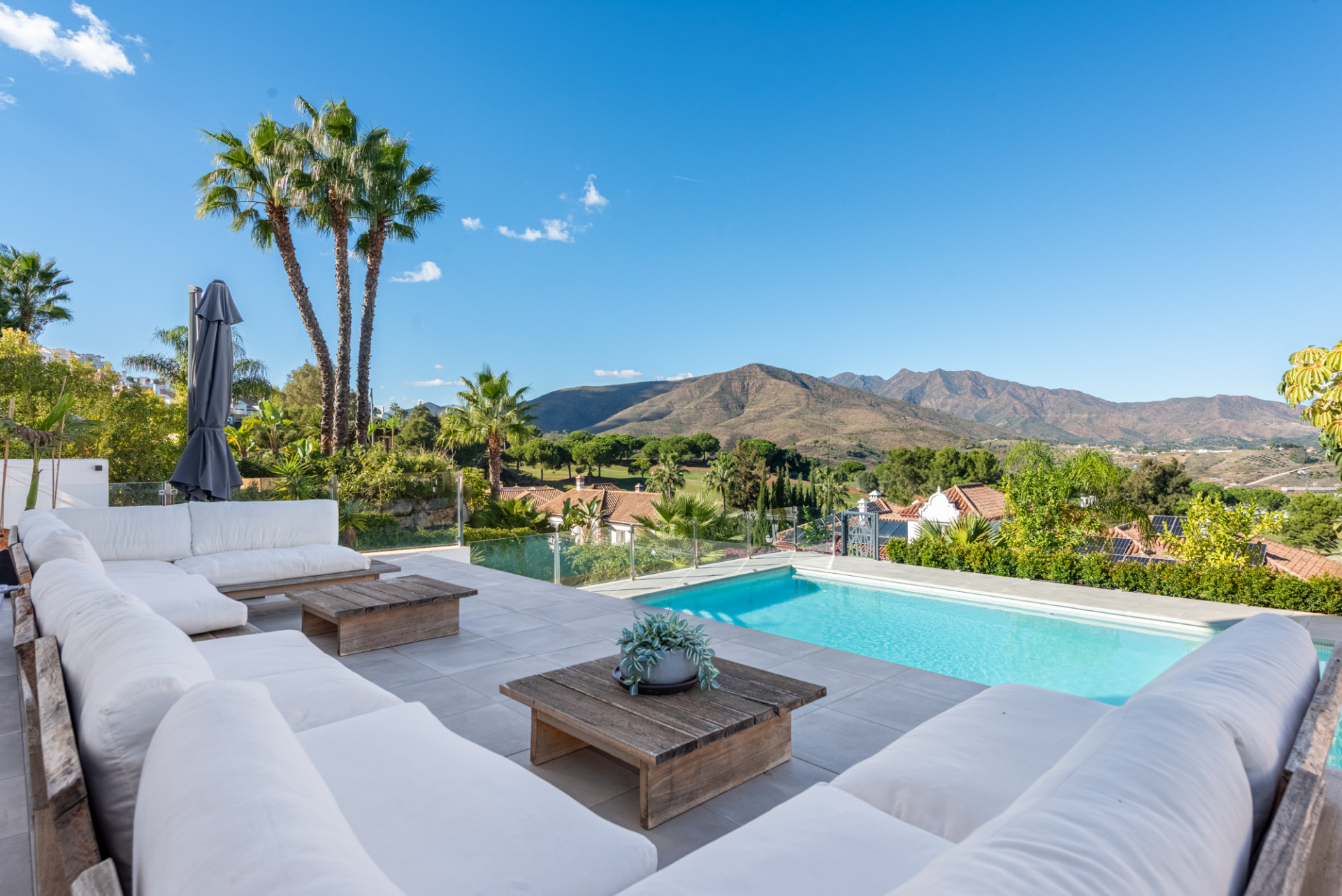 Exclusieve villa met golflevensstijl en panoramisch uitzicht in La Cala Golf