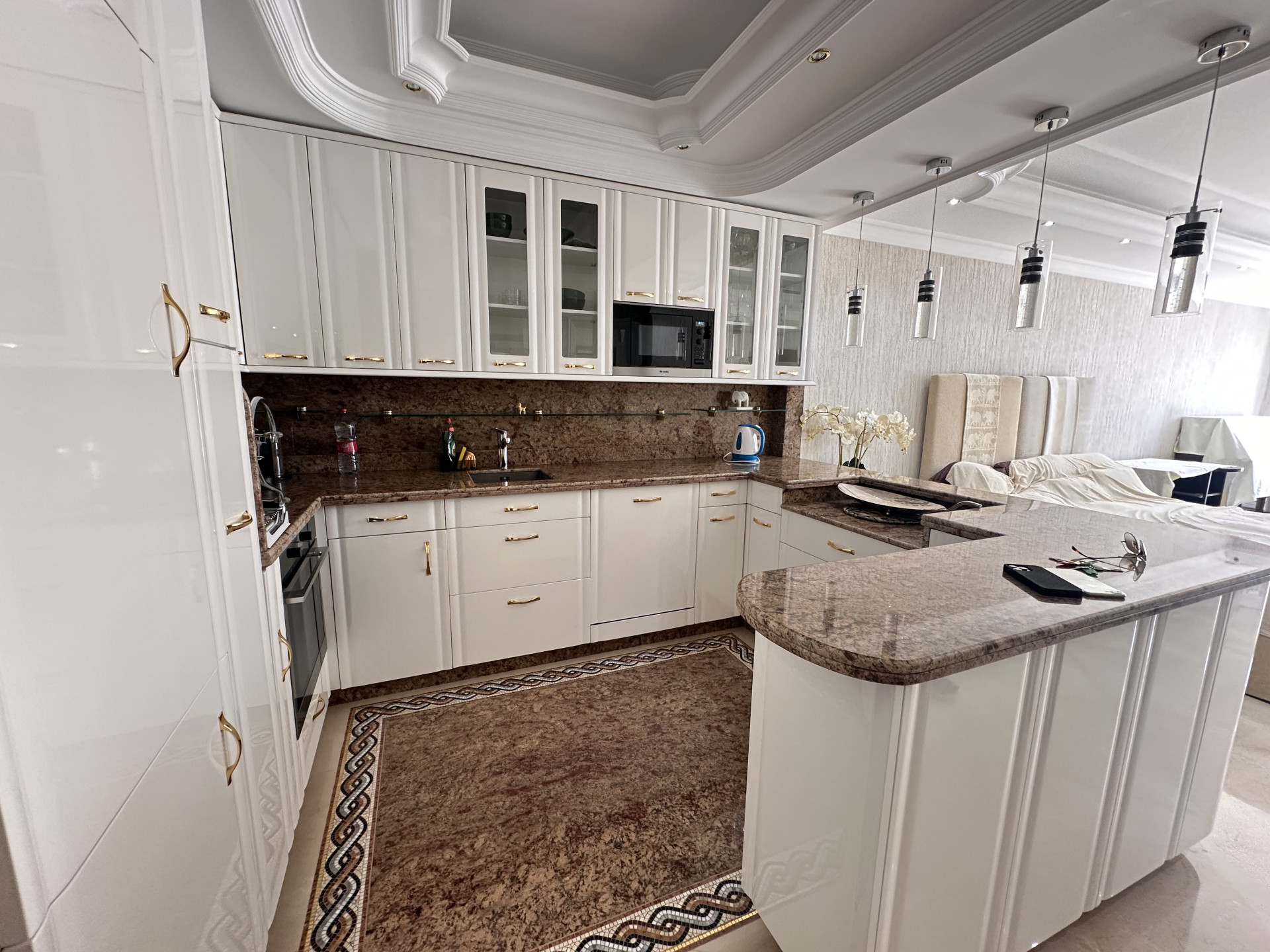 Property 1042-00027P