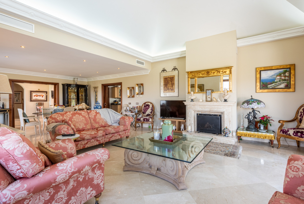 Property 1042-00033P