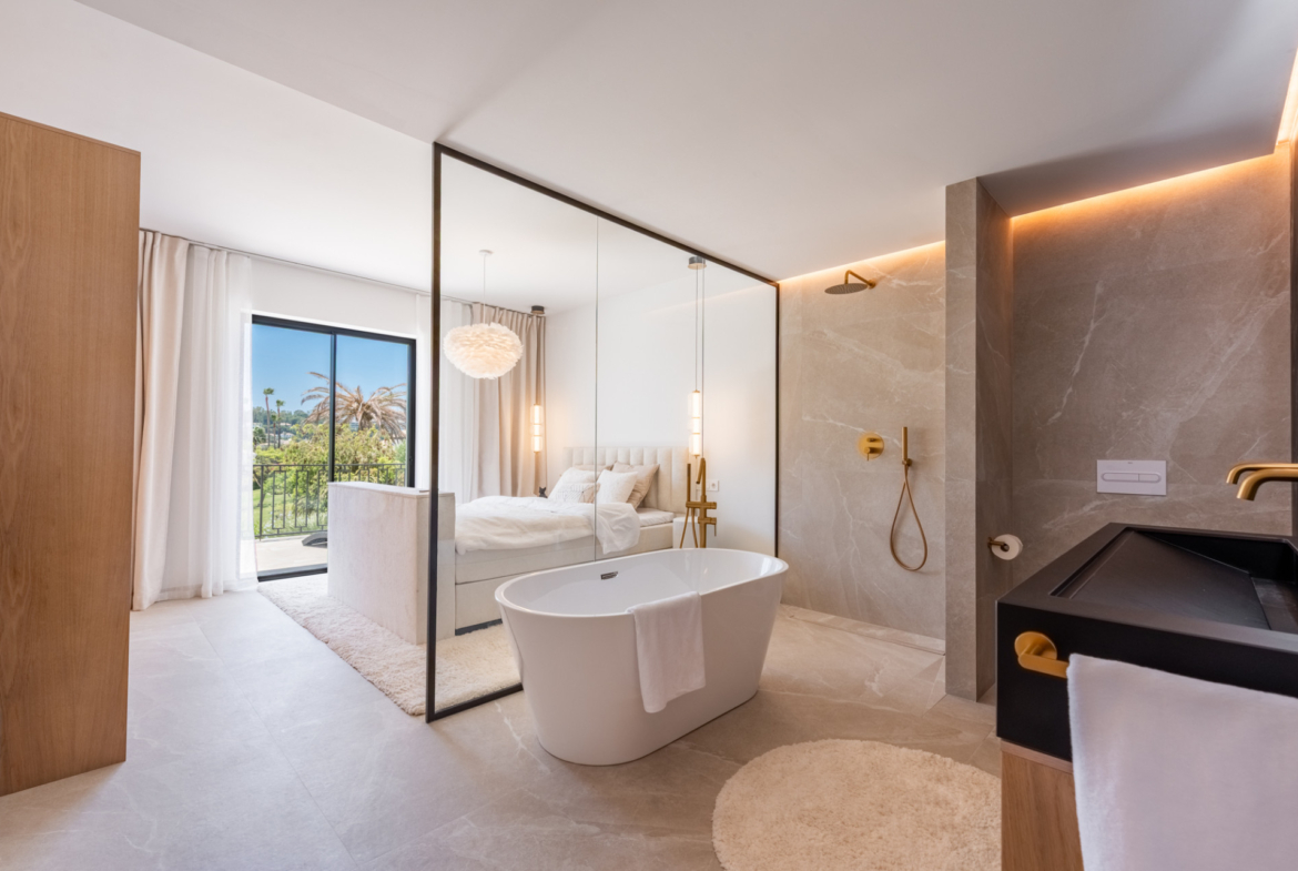Casa adosada reformada de 4 dormitorios
