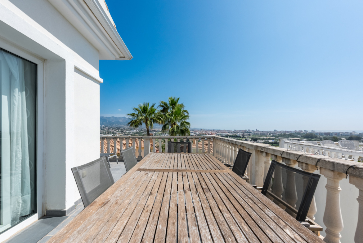 Kleine villa met panoramisch uitzicht in Jardines del Águila