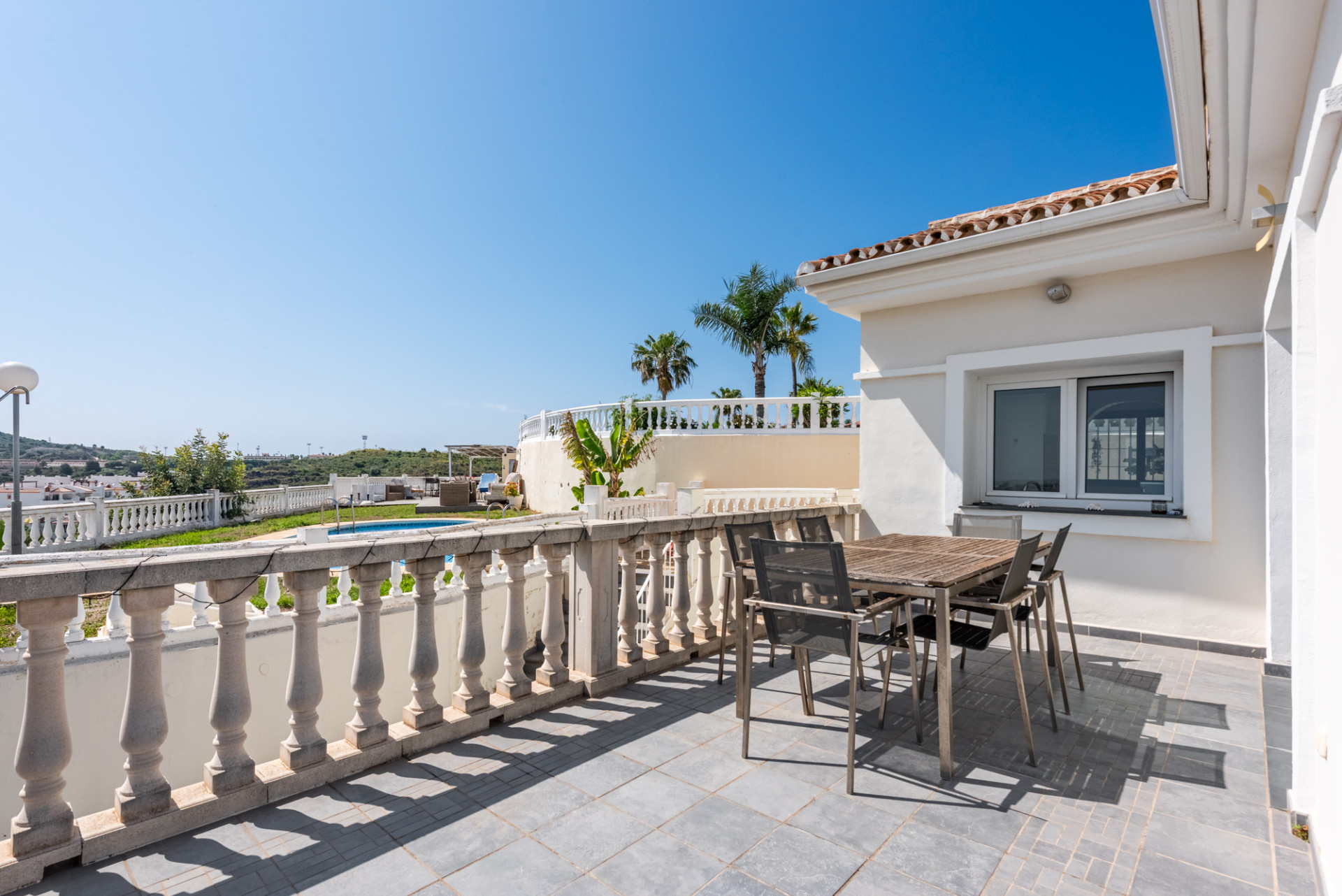 Kleine villa met panoramisch uitzicht in Jardines del Águila